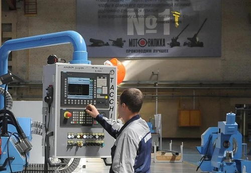 西方技术断供冲击俄工业，回望中国“科技自立”的前瞻智慧